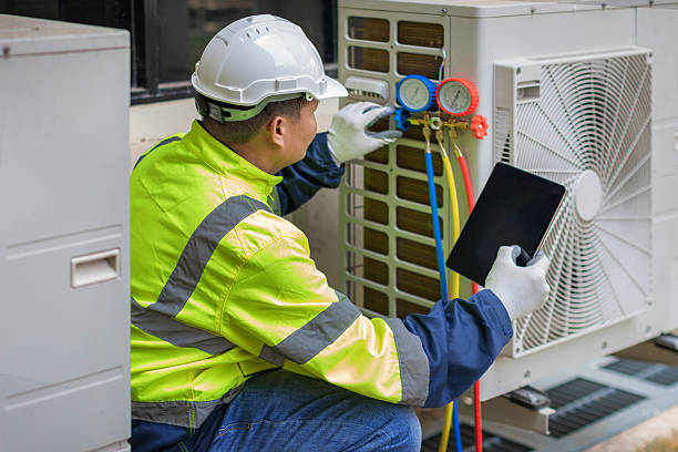 Professional Emergency Ac Repair technician working in Fortescue, NJ